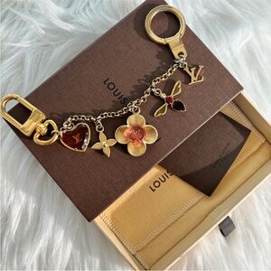 Vintage Louis Vuitton bag charm chain